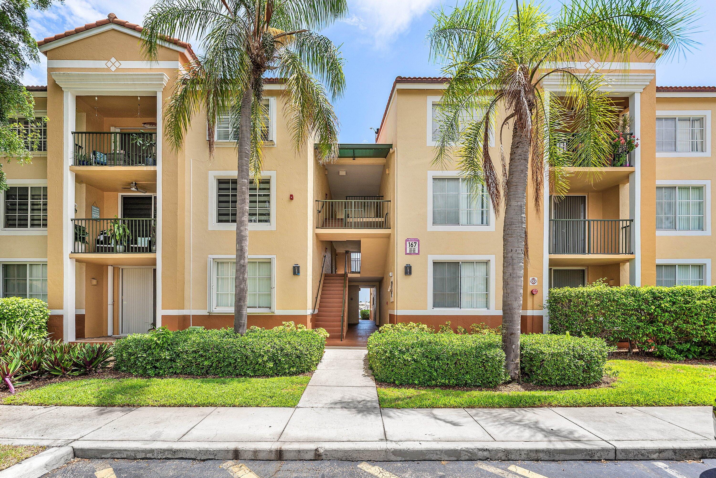 167 Yacht Club #205, Hypoluxo FL 33462
