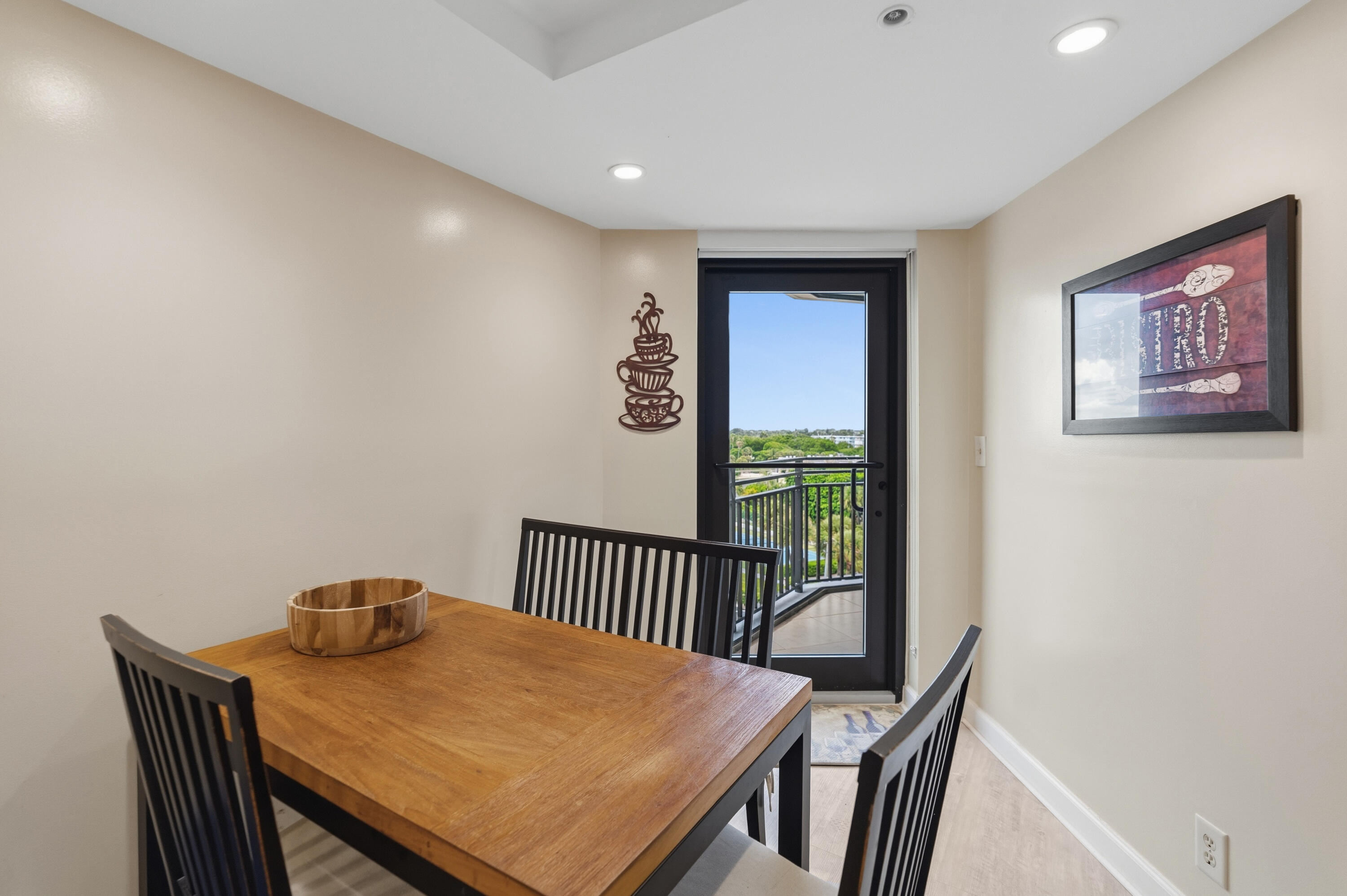 1167 HILLSBORO MILE #509, Hillsboro Beach FL 33062