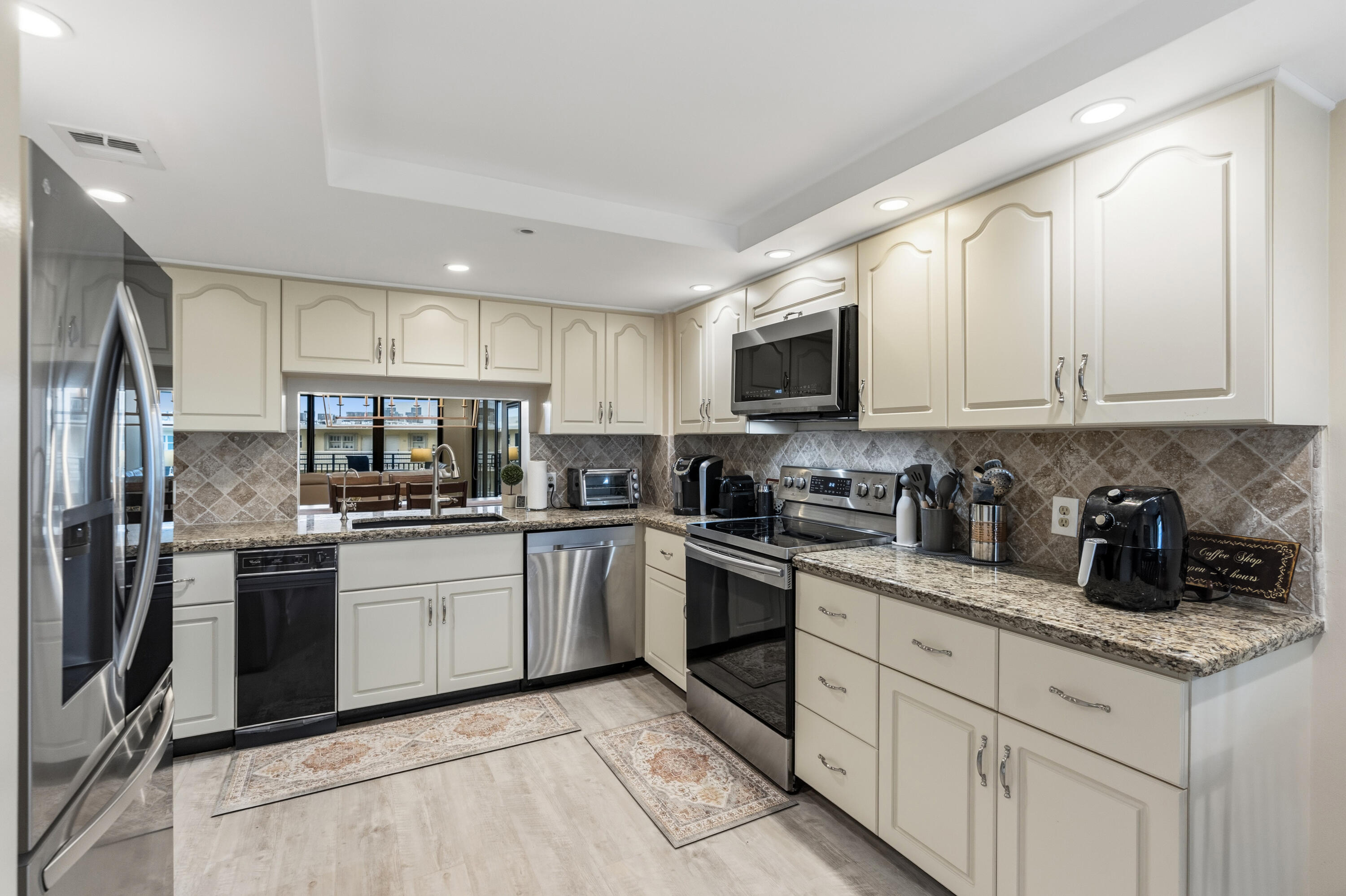 1167 HILLSBORO MILE #509, Hillsboro Beach FL 33062