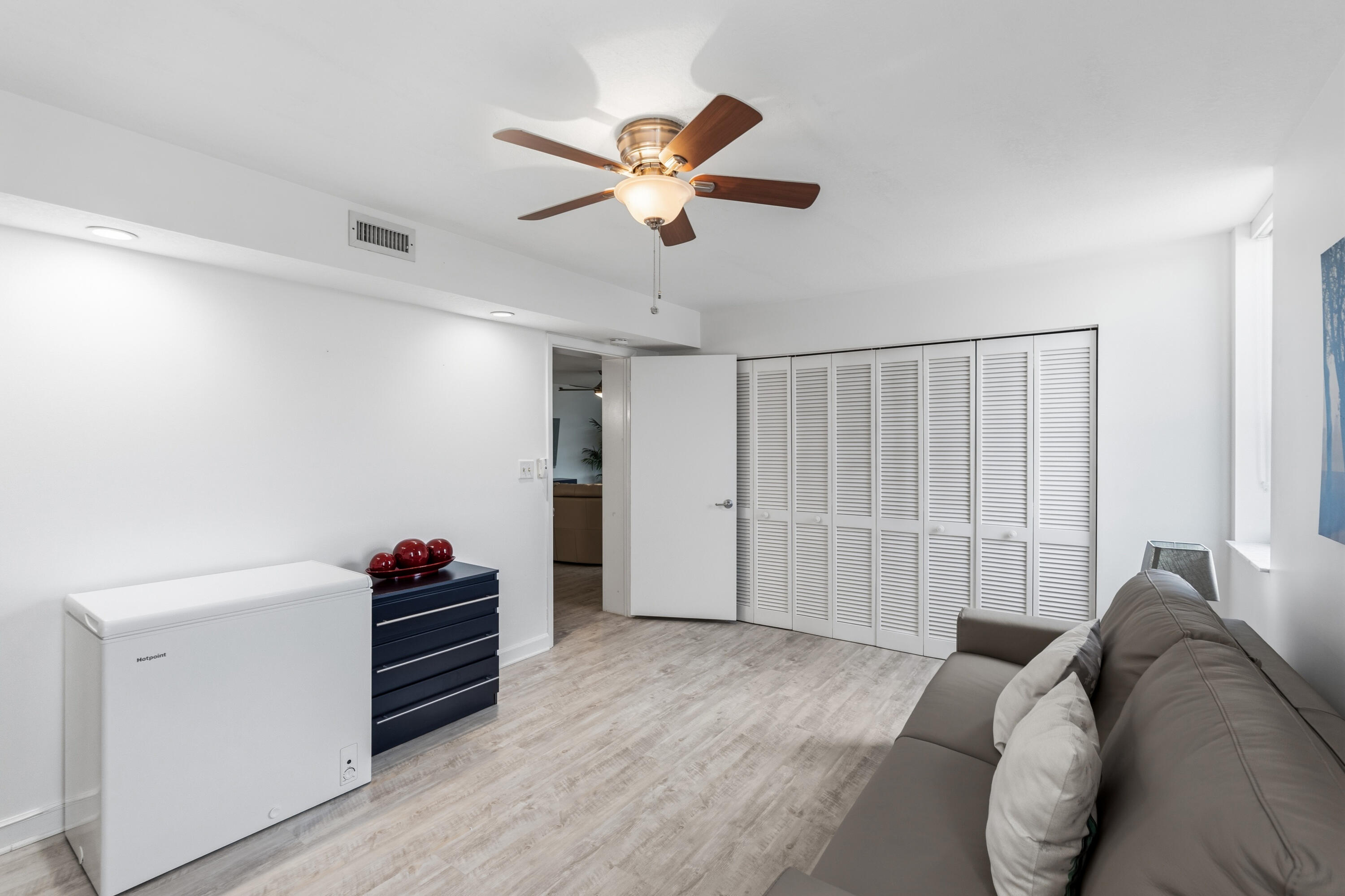 1167 HILLSBORO MILE #509, Hillsboro Beach FL 33062
