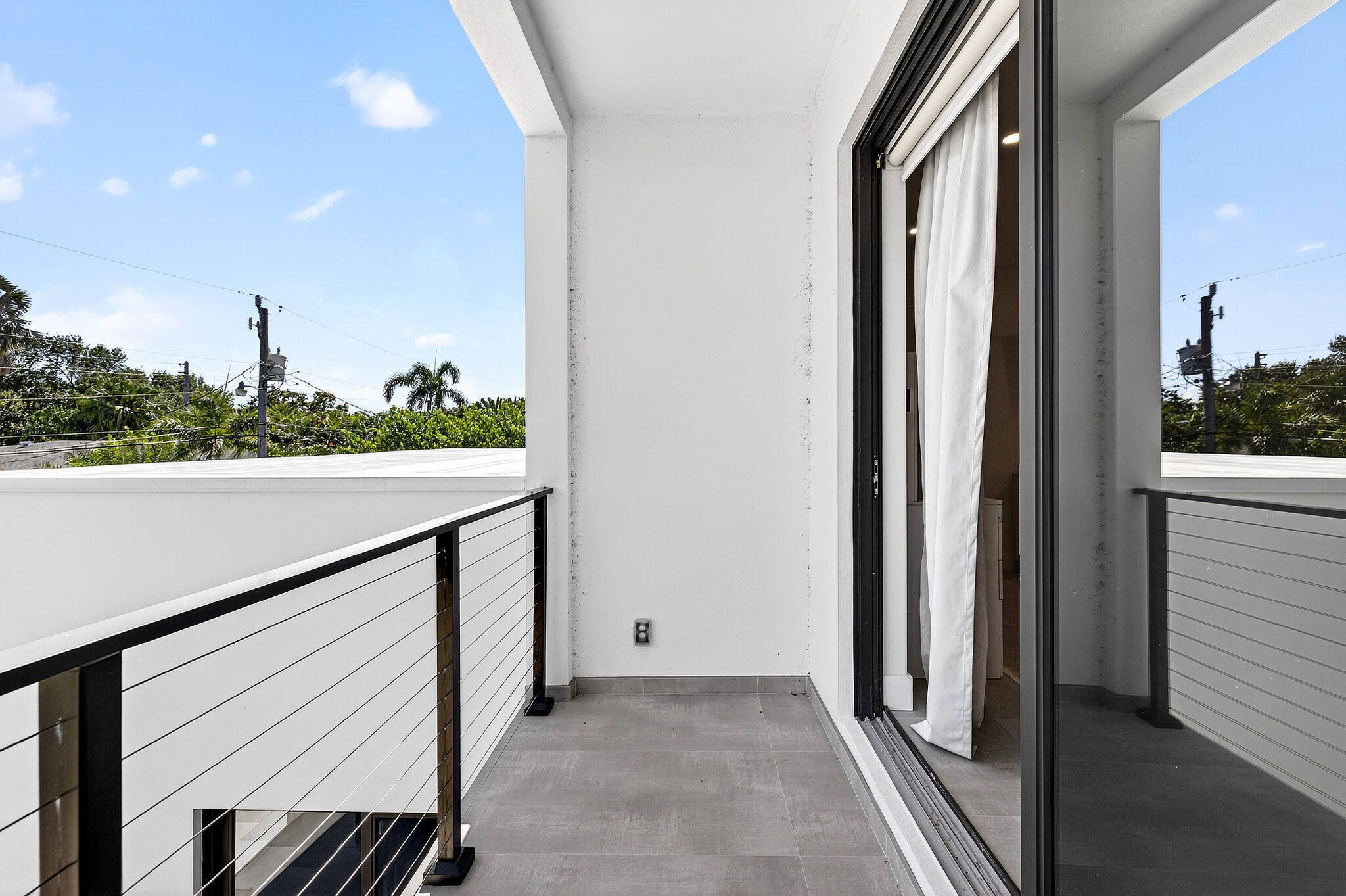 1807 NE 18TH, Fort Lauderdale FL 33305