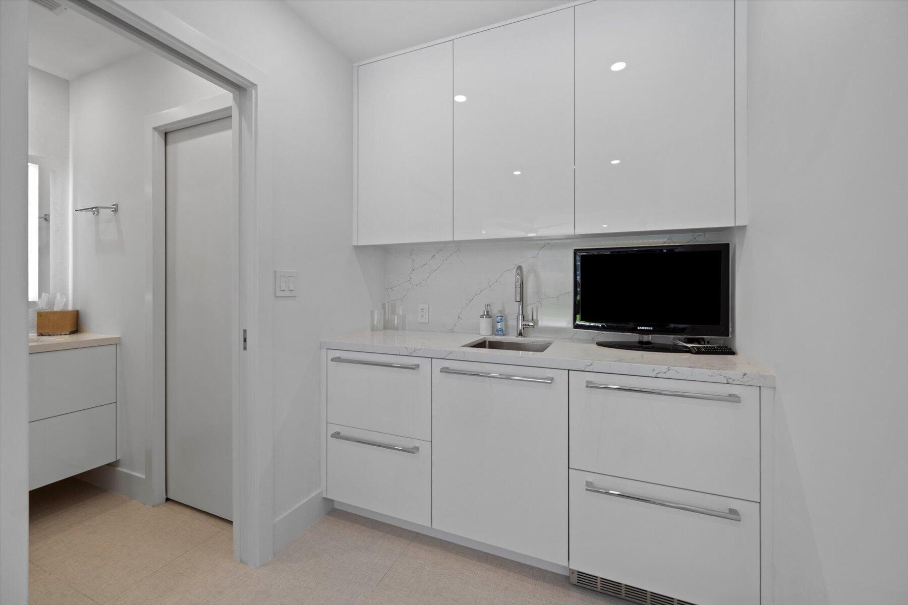 2100 S Ocean #408N, Palm Beach FL 33480