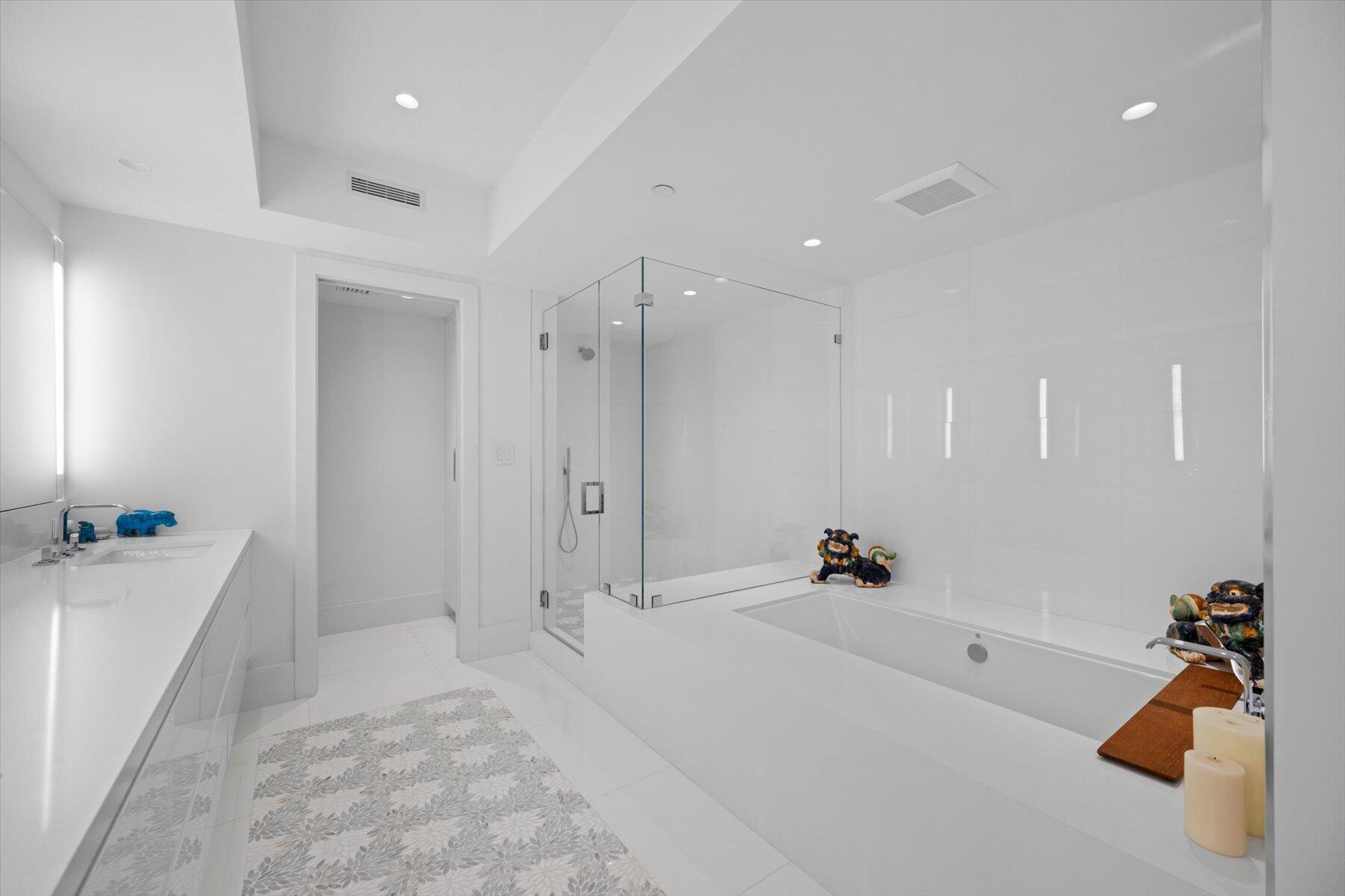 2100 S Ocean #408N, Palm Beach FL 33480