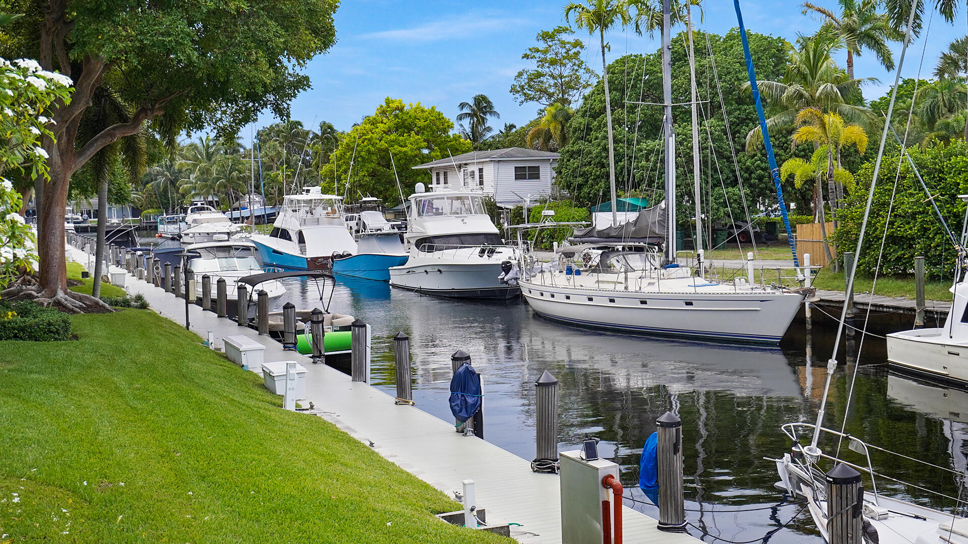 1201 River Reach #202, Fort Lauderdale FL 33315