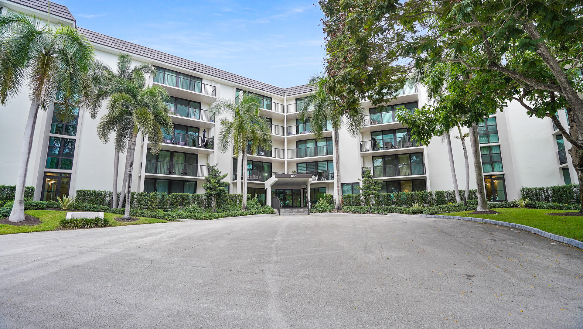 1201 River Reach #202, Fort Lauderdale FL 33315