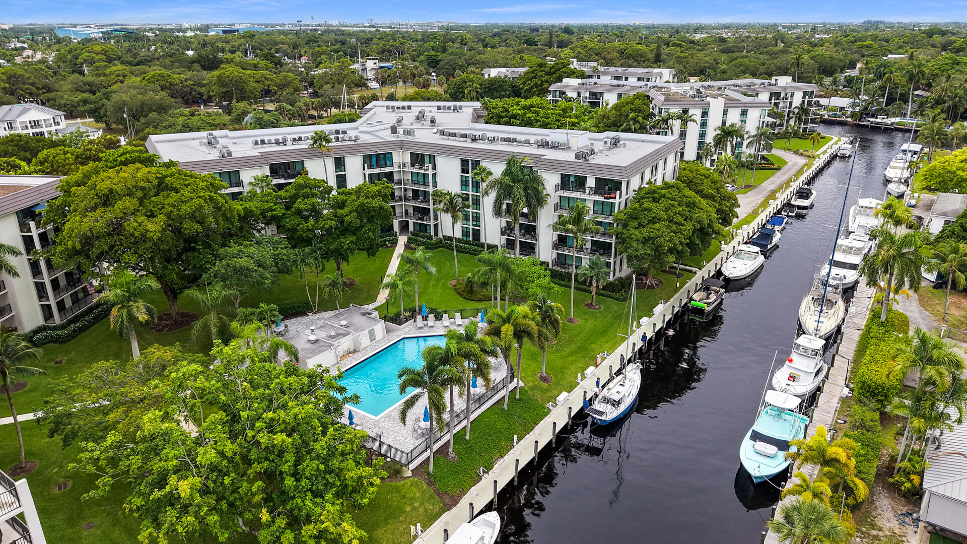 1201 River Reach #202, Fort Lauderdale FL 33315