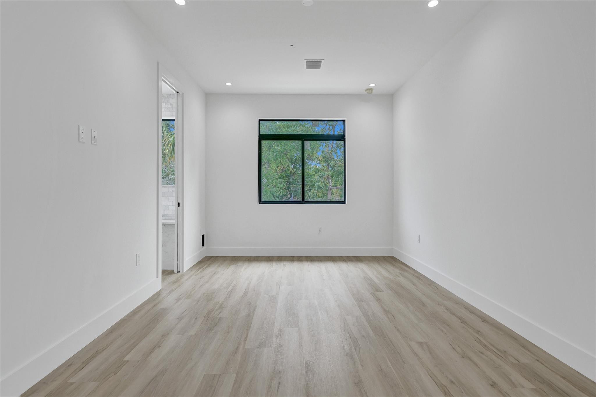606 SW 7TH, Fort Lauderdale FL 33315