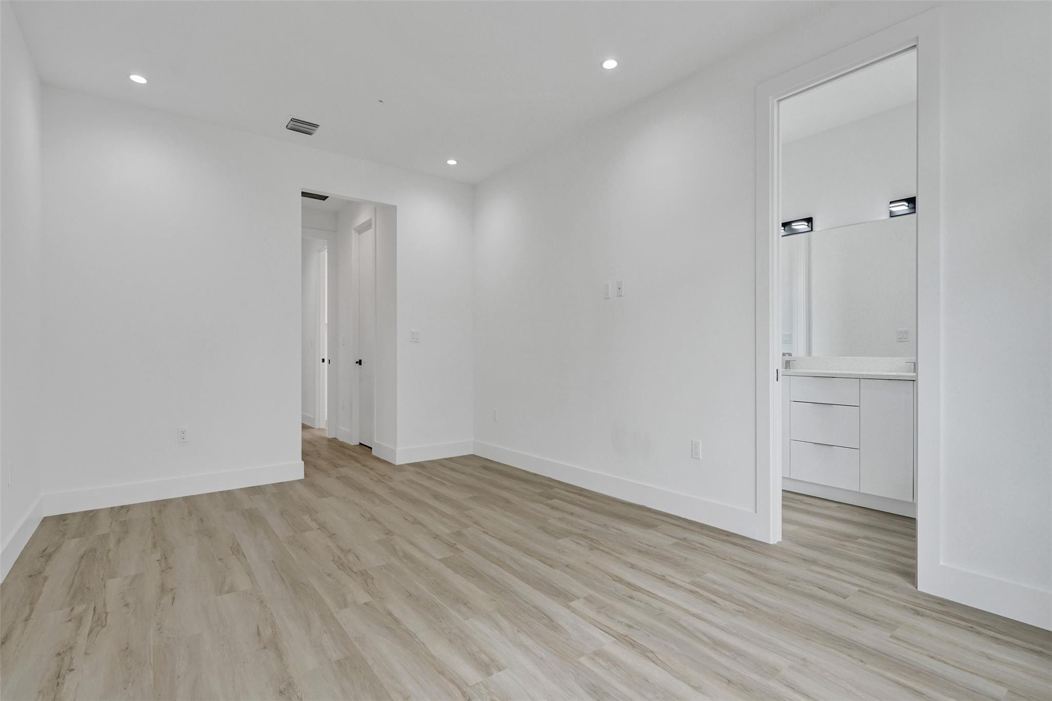606 SW 7TH, Fort Lauderdale FL 33315