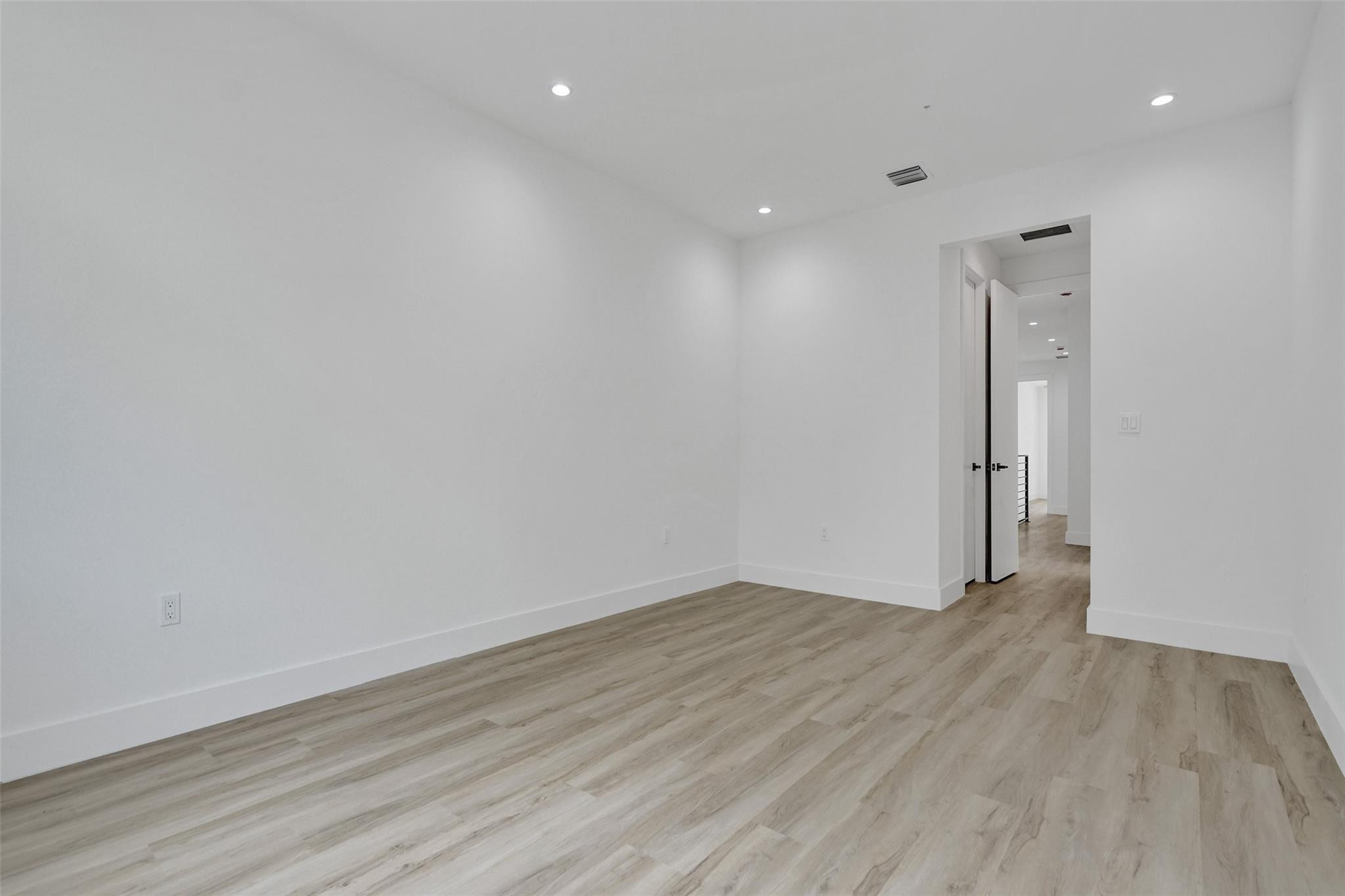 606 SW 7TH, Fort Lauderdale FL 33315