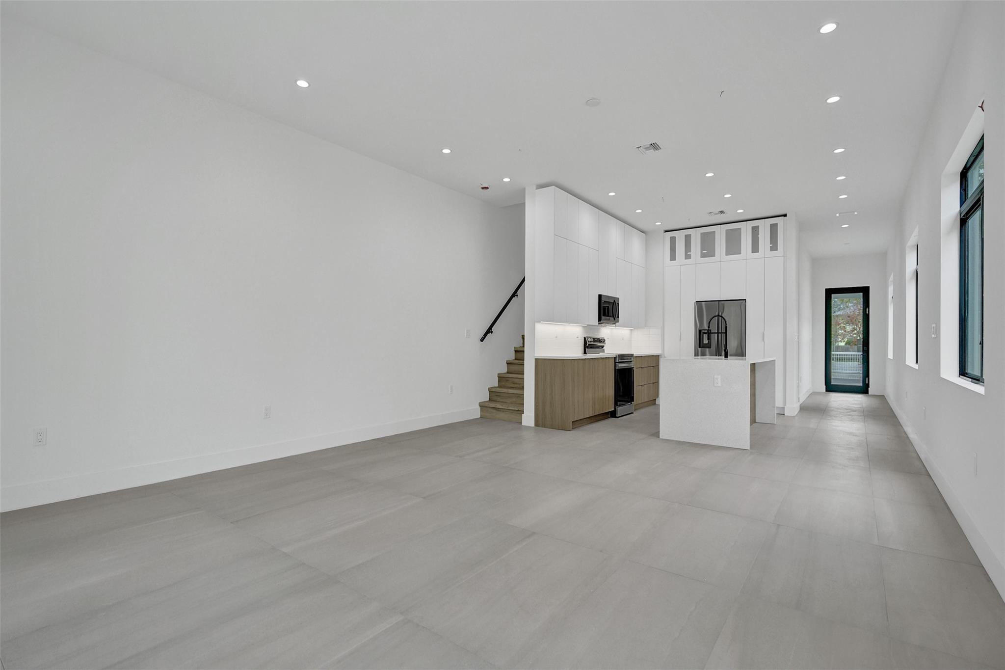 606 SW 7TH, Fort Lauderdale FL 33315