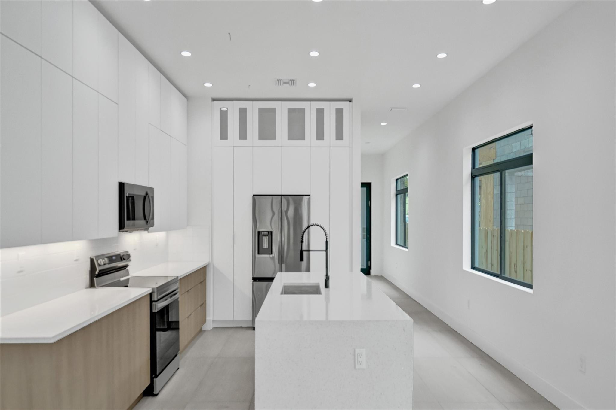 606 SW 7TH, Fort Lauderdale FL 33315