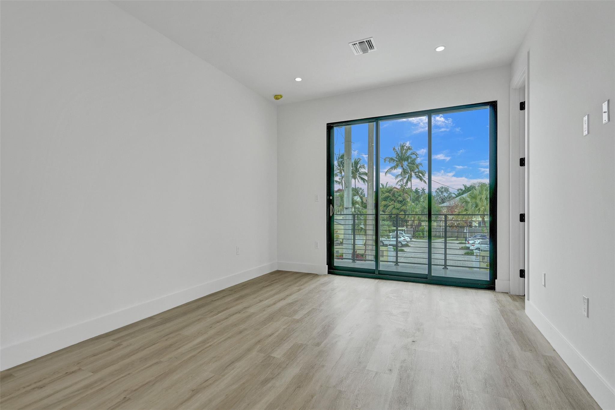 606 SW 7TH, Fort Lauderdale FL 33315