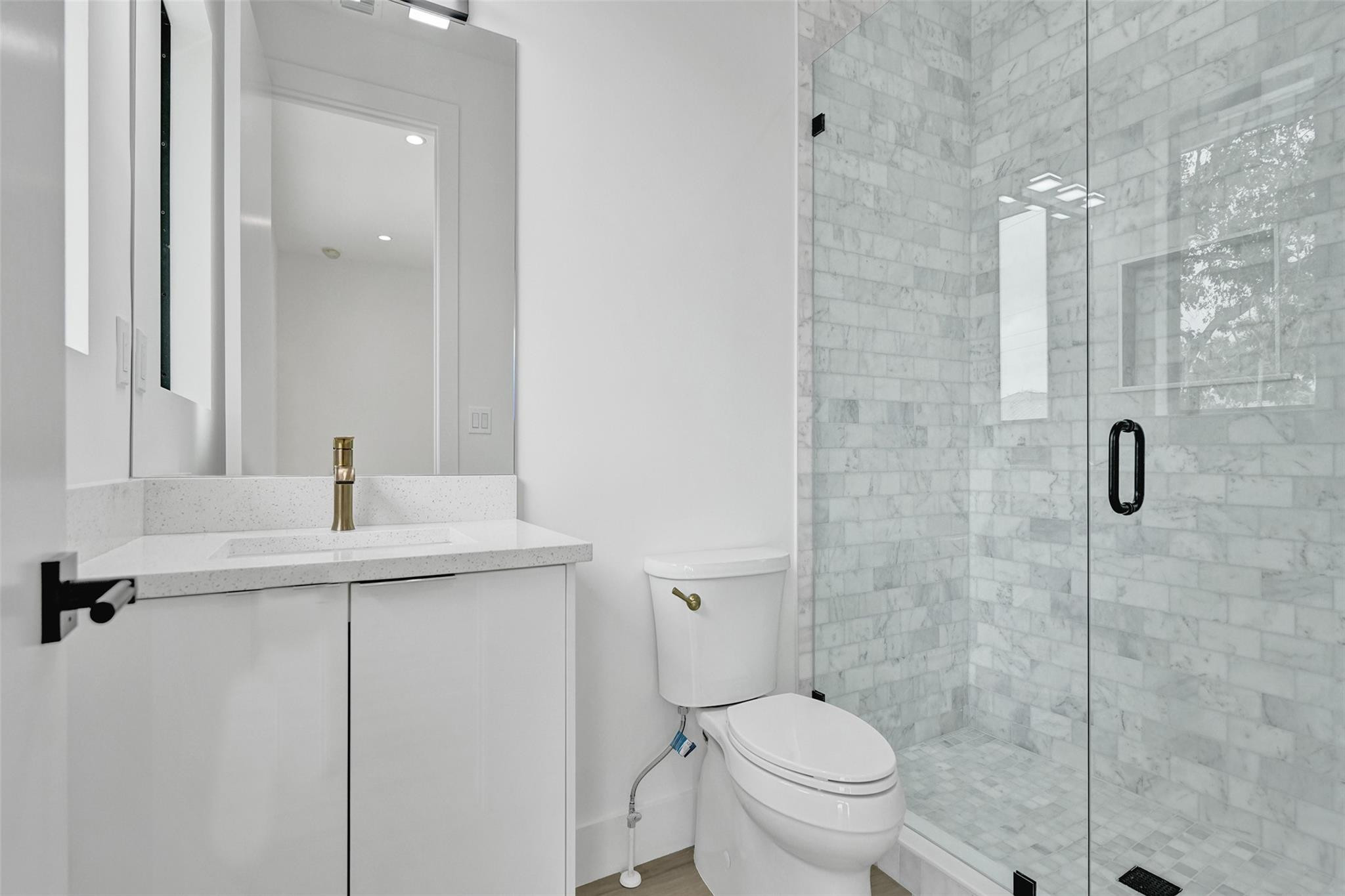 606 SW 7TH, Fort Lauderdale FL 33315