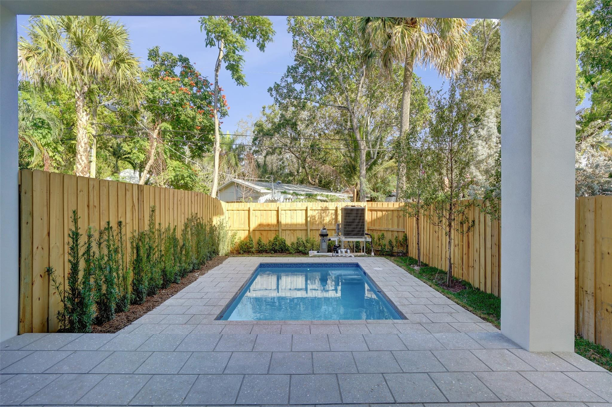 606 SW 7TH, Fort Lauderdale FL 33315
