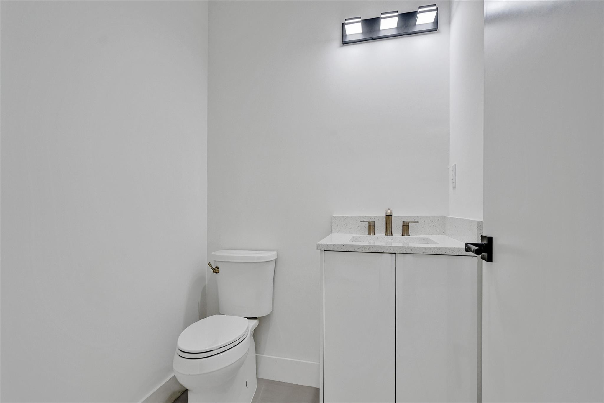 606 SW 7TH, Fort Lauderdale FL 33315