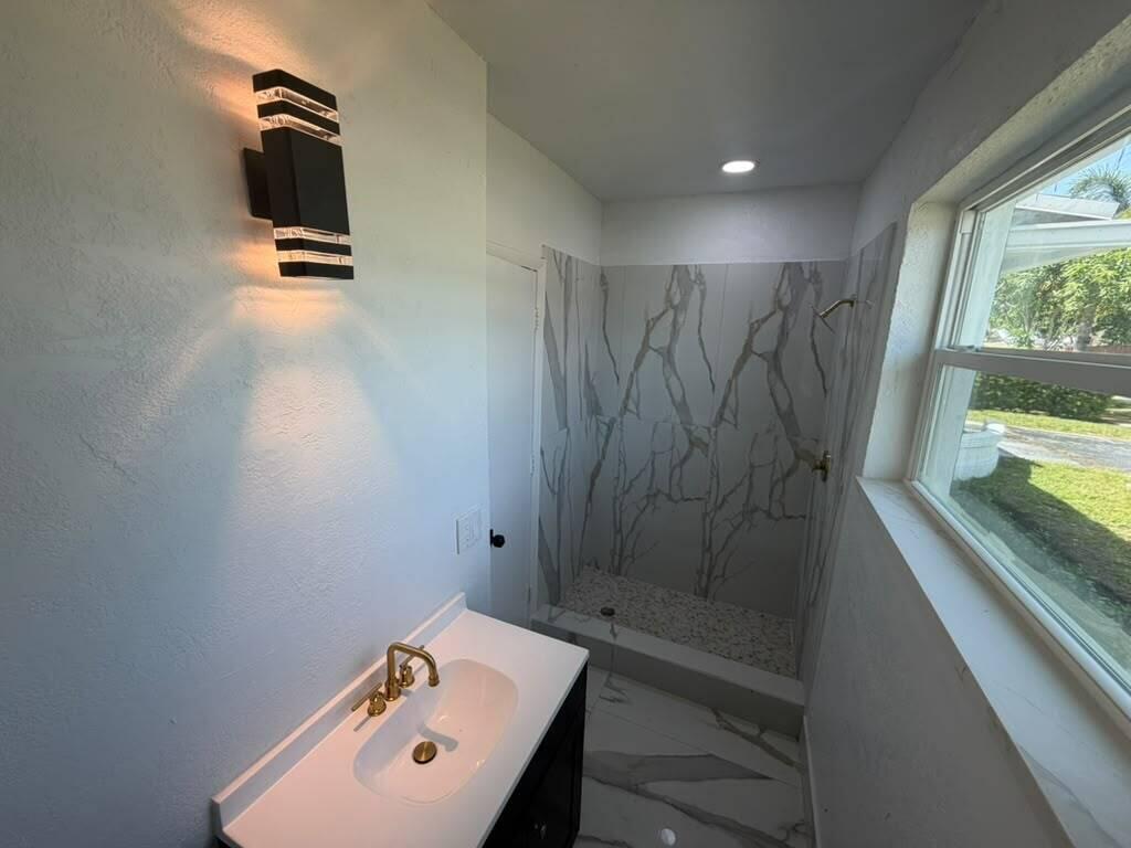 3911 NW 32ND, Lauderdale Lakes FL 33309