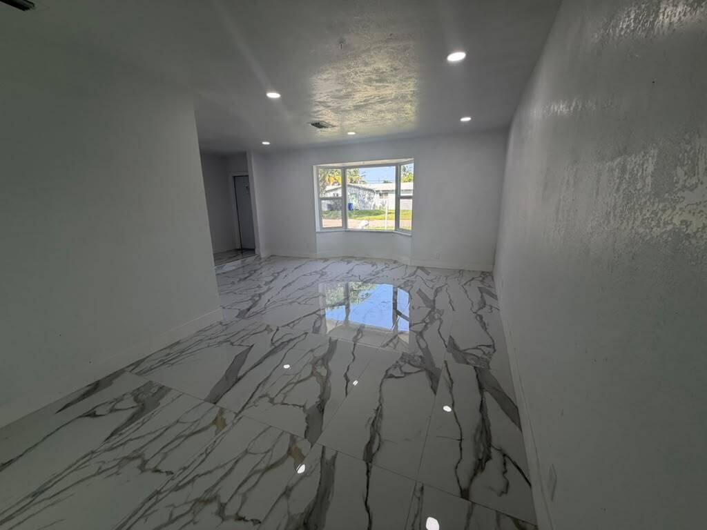 3911 NW 32ND, Lauderdale Lakes FL 33309