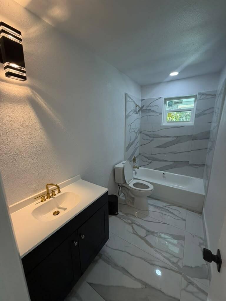 3911 NW 32ND, Lauderdale Lakes FL 33309
