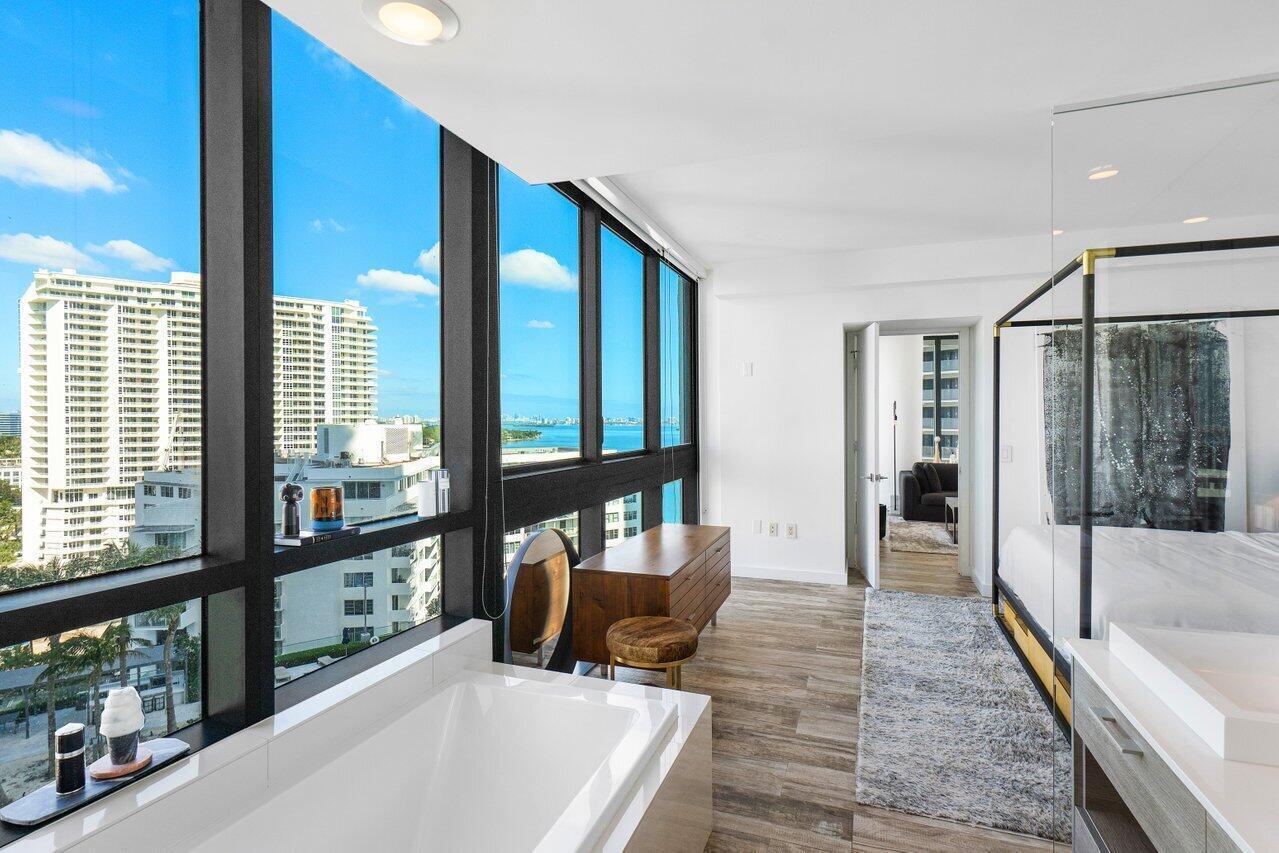 650 NE 32ND #1508, Miami FL 33137