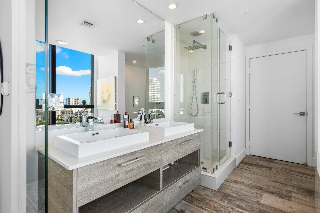 650 NE 32ND #1508, Miami FL 33137