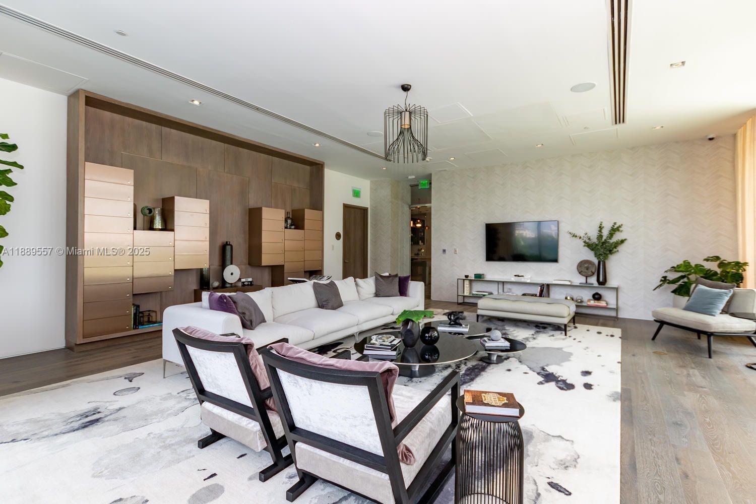 650 NE 32ND #1508, Miami FL 33137