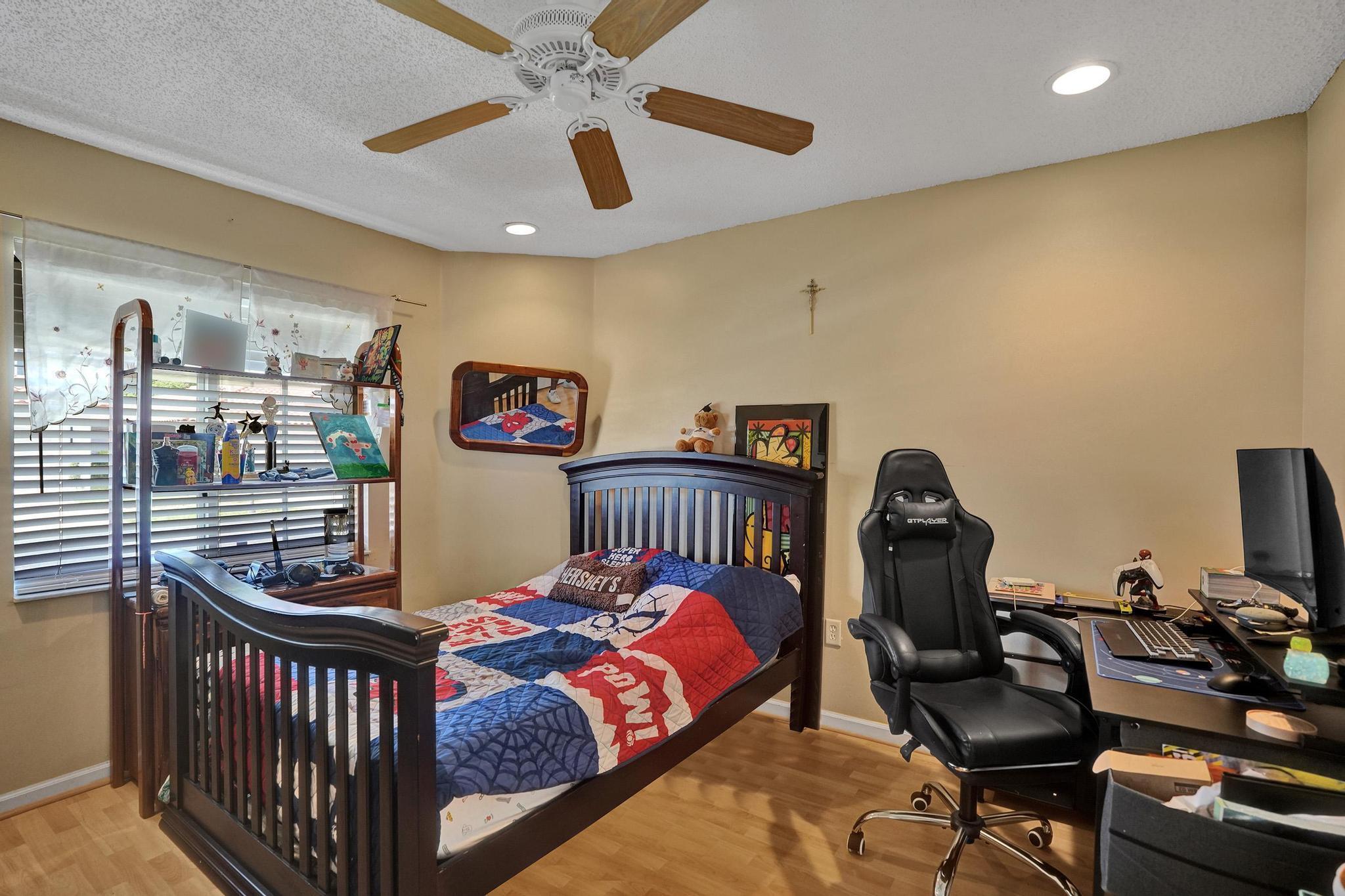 7572 Parkside, Margate FL 33063