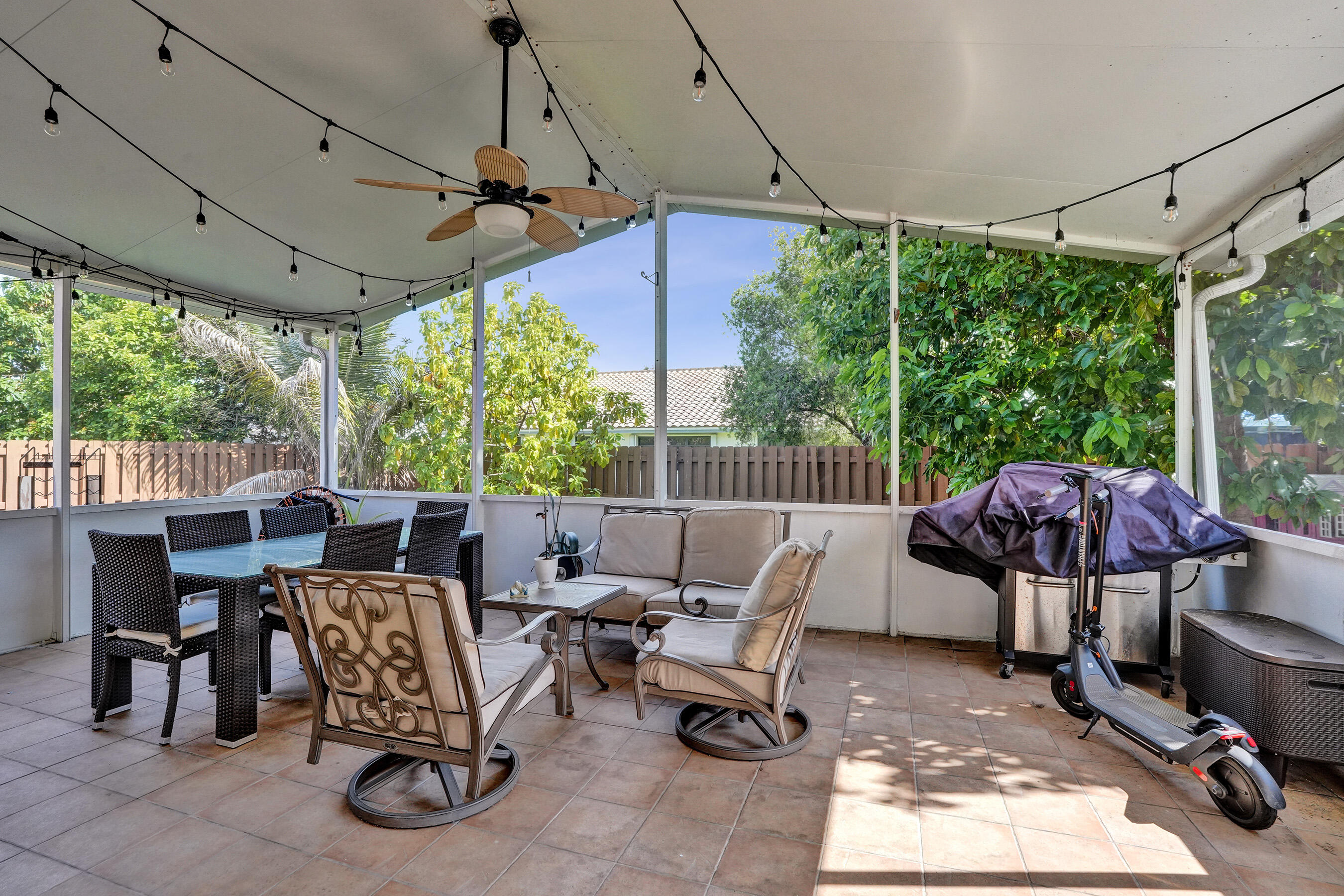 7572 Parkside, Margate FL 33063