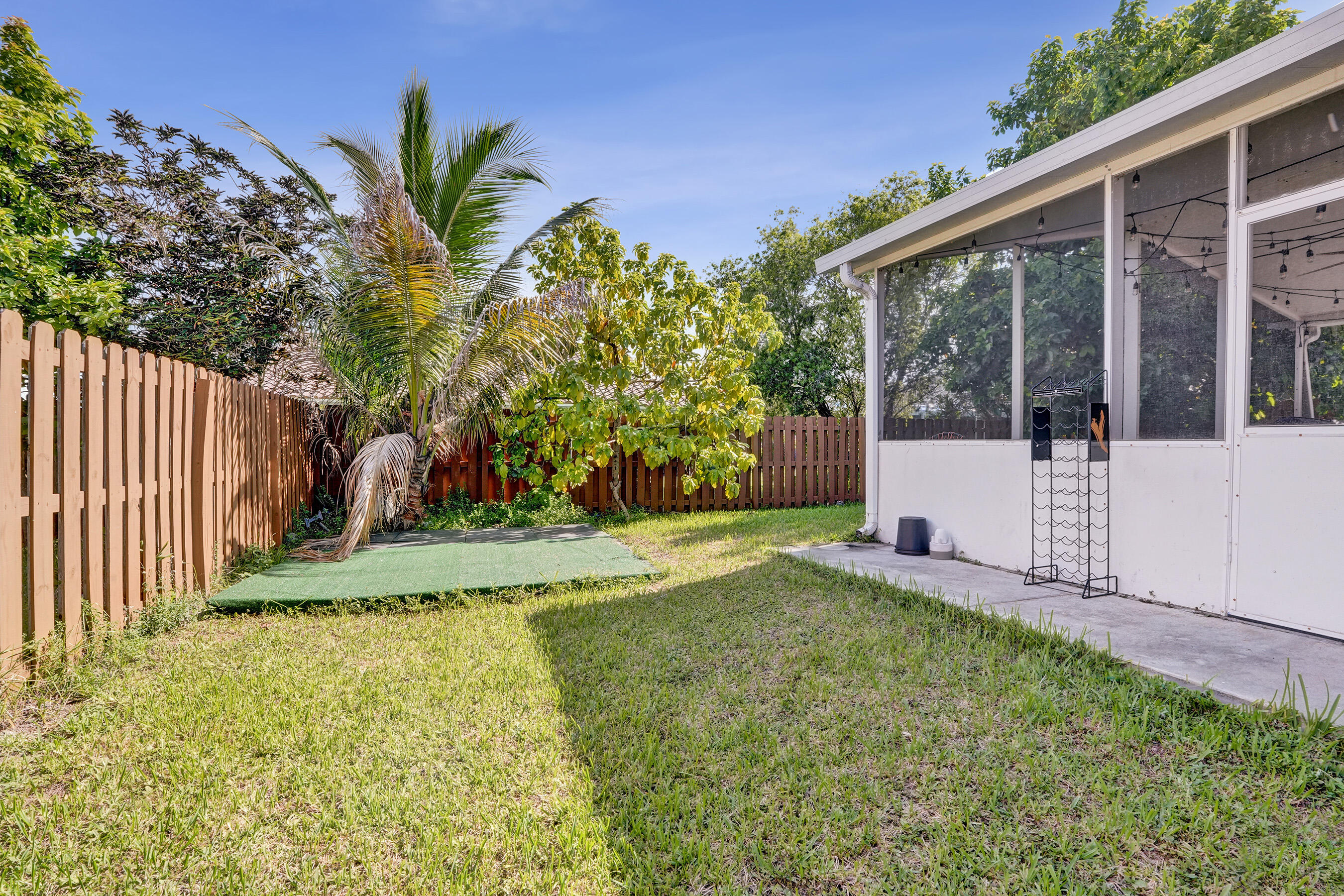 7572 Parkside, Margate FL 33063