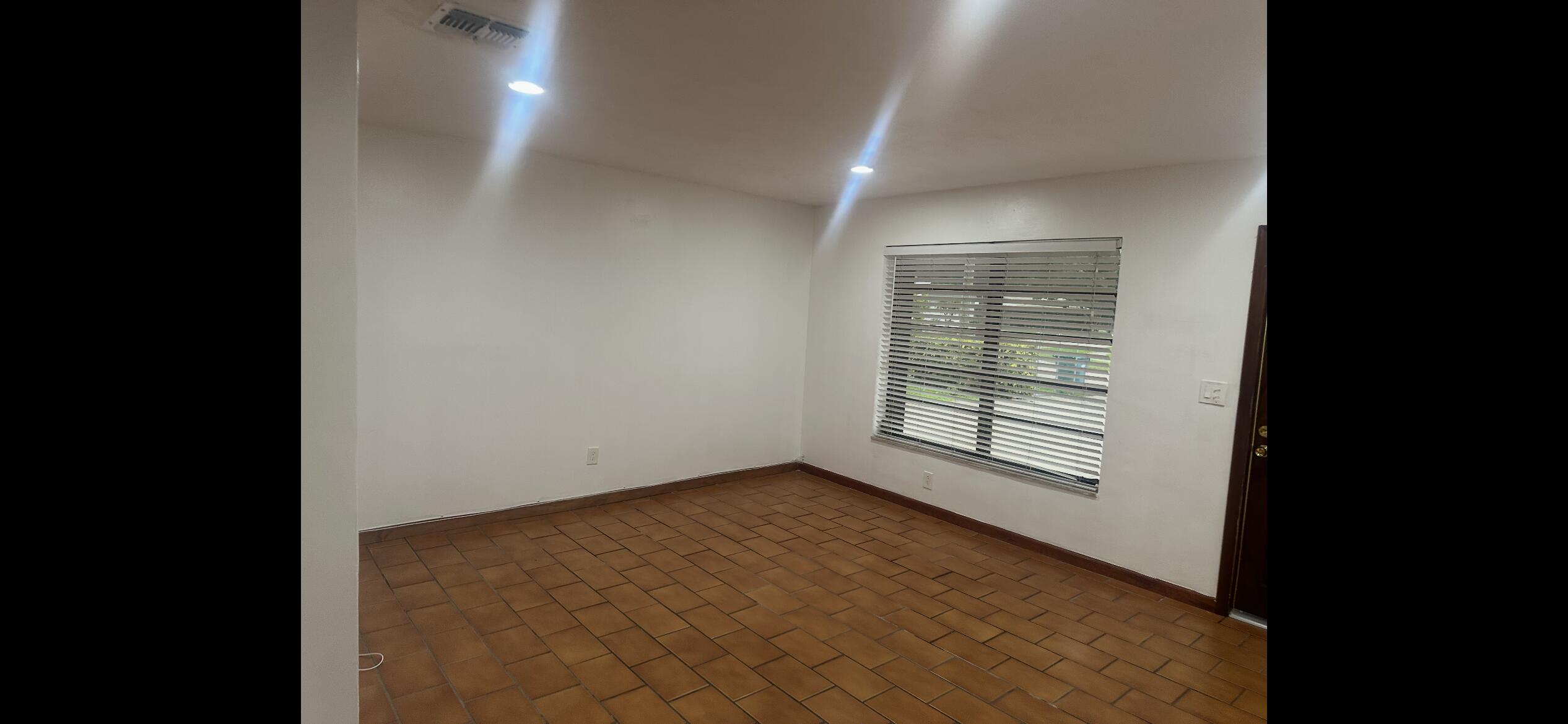4900 SW 103RD #1, Miami FL 33165