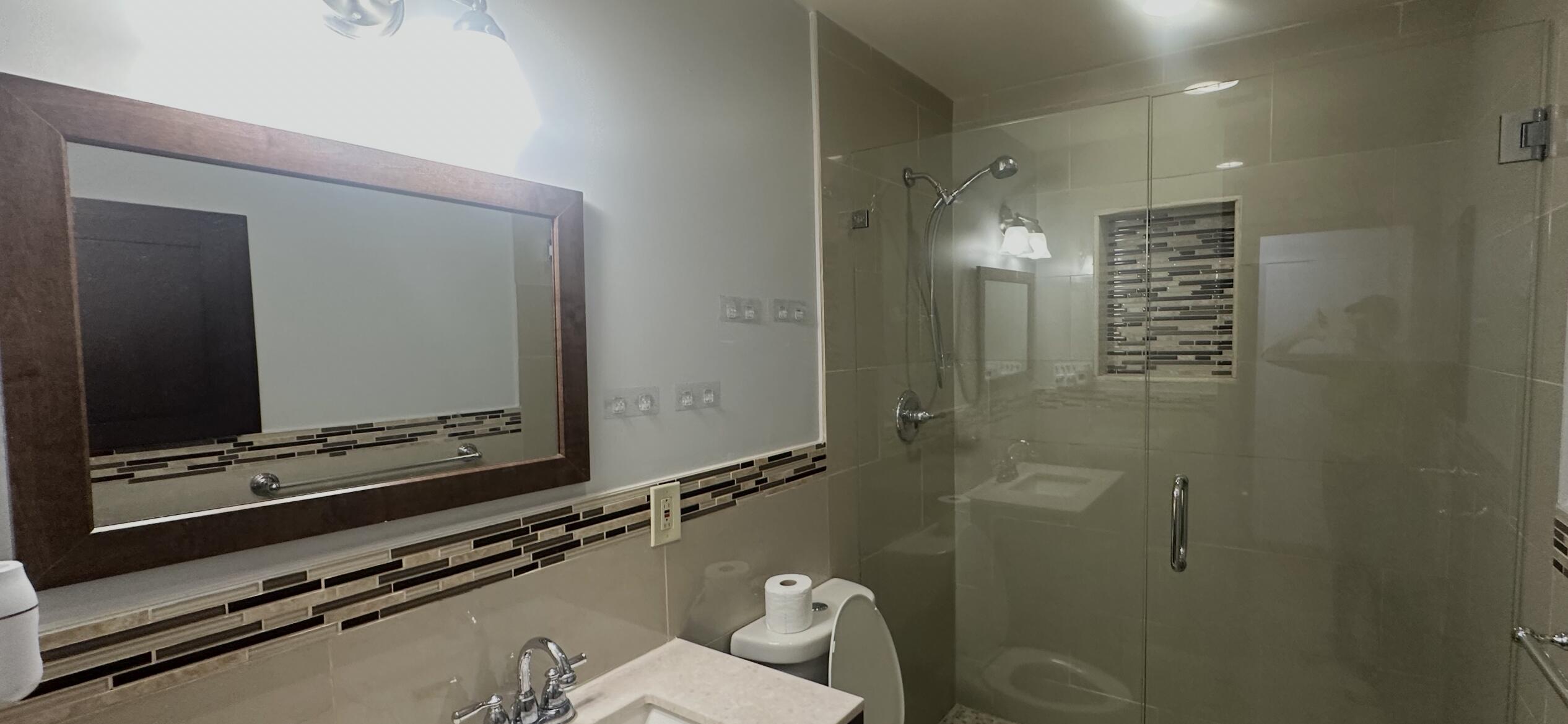 4900 SW 103RD #1, Miami FL 33165