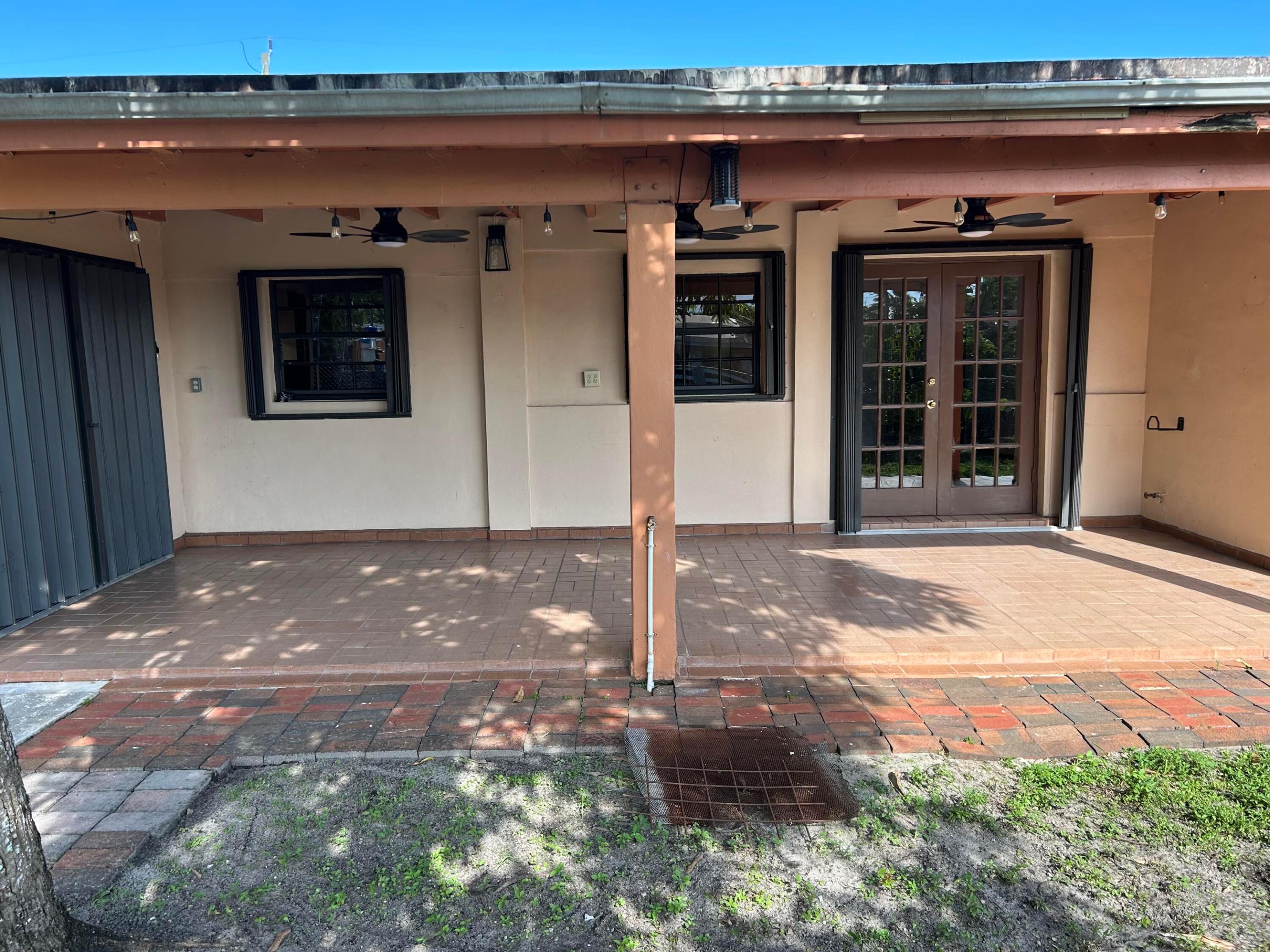 4900 SW 103RD #1, Miami FL 33165