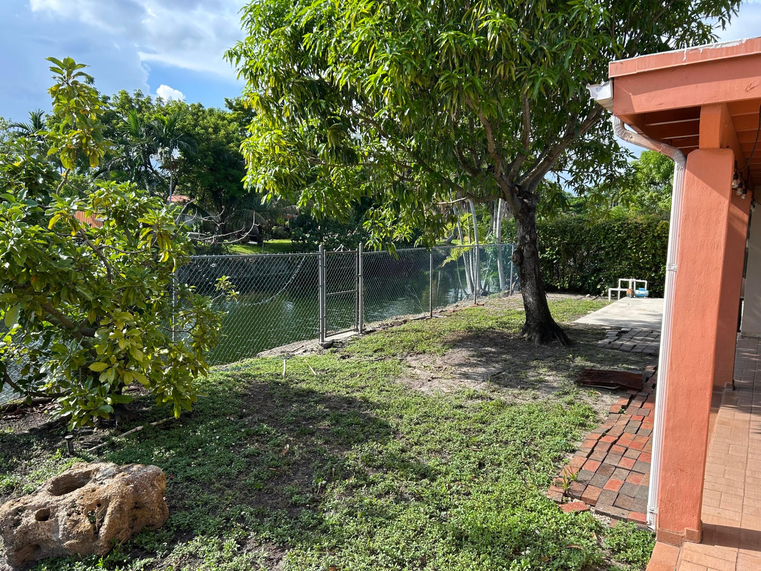 4900 SW 103RD #1, Miami FL 33165
