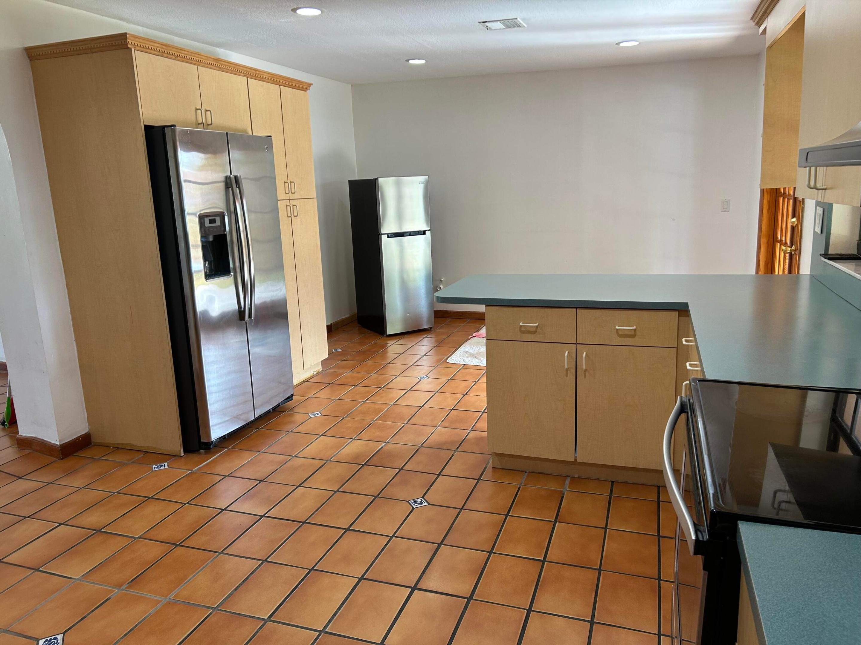 4900 SW 103RD #1, Miami FL 33165
