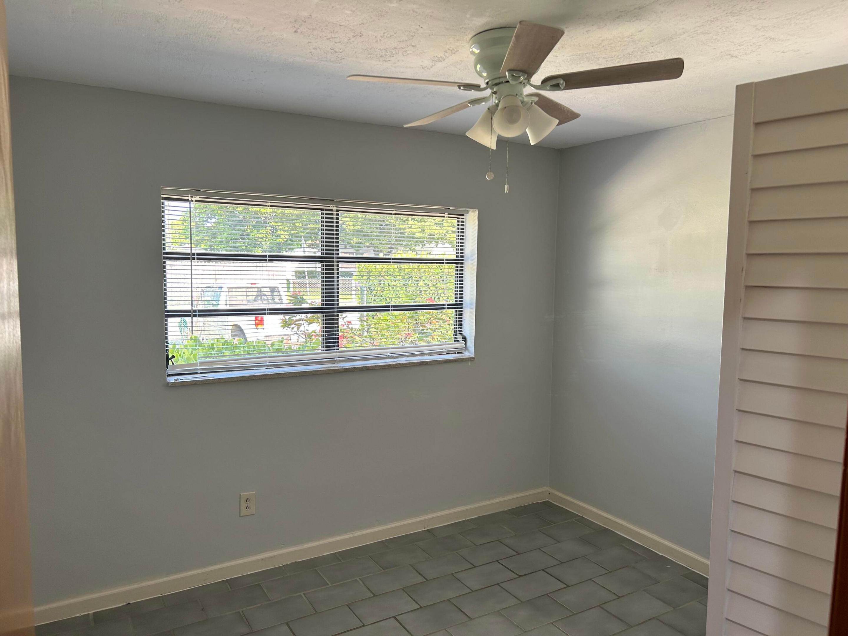 4900 SW 103RD #1, Miami FL 33165