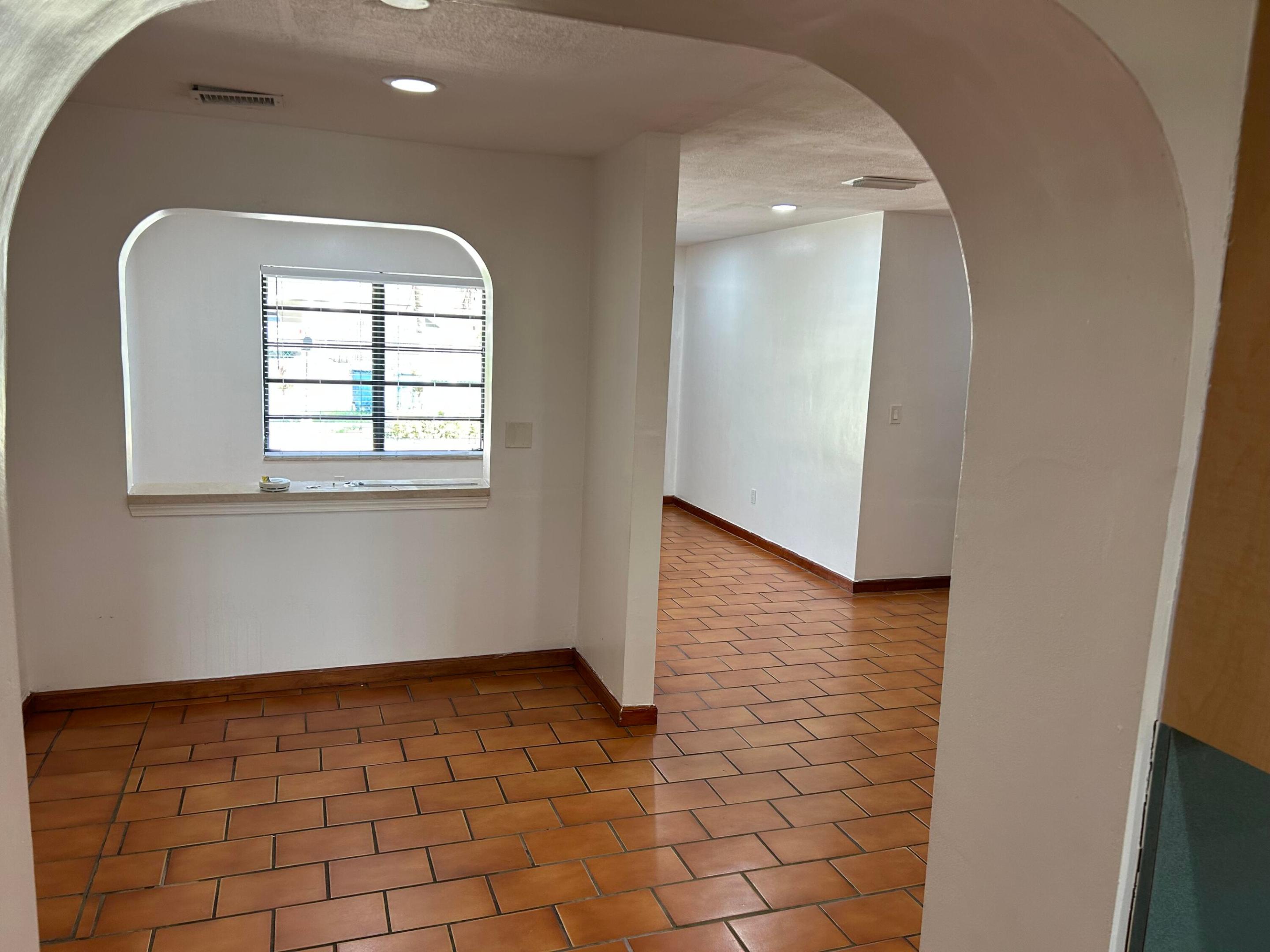 4900 SW 103RD #1, Miami FL 33165