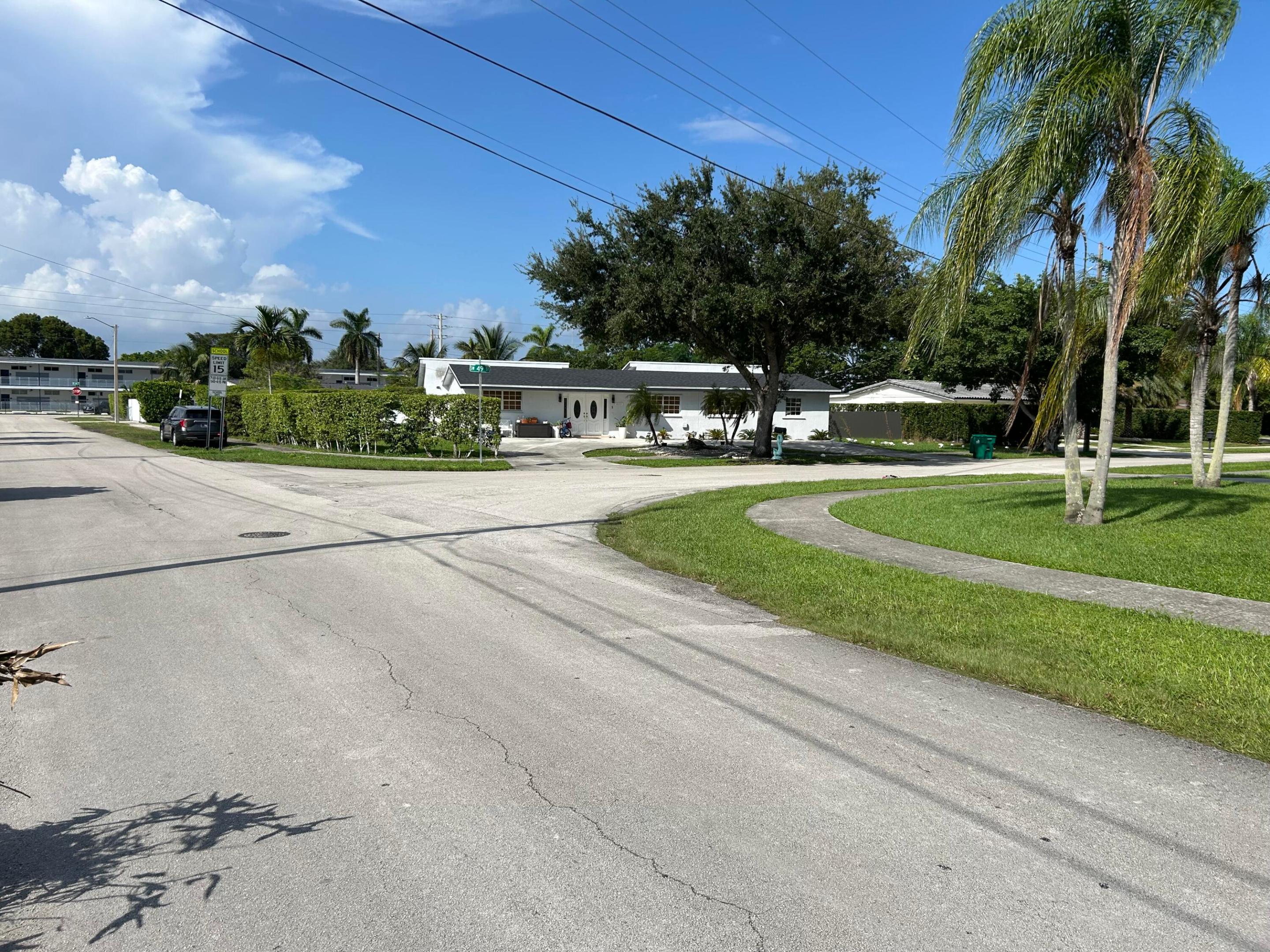 4900 SW 103RD #1, Miami FL 33165