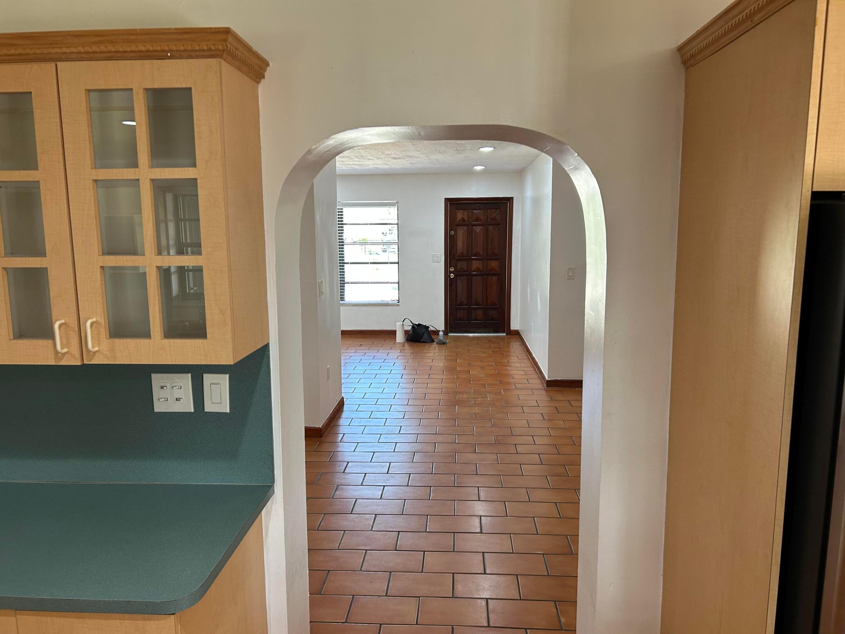 4900 SW 103RD #1, Miami FL 33165