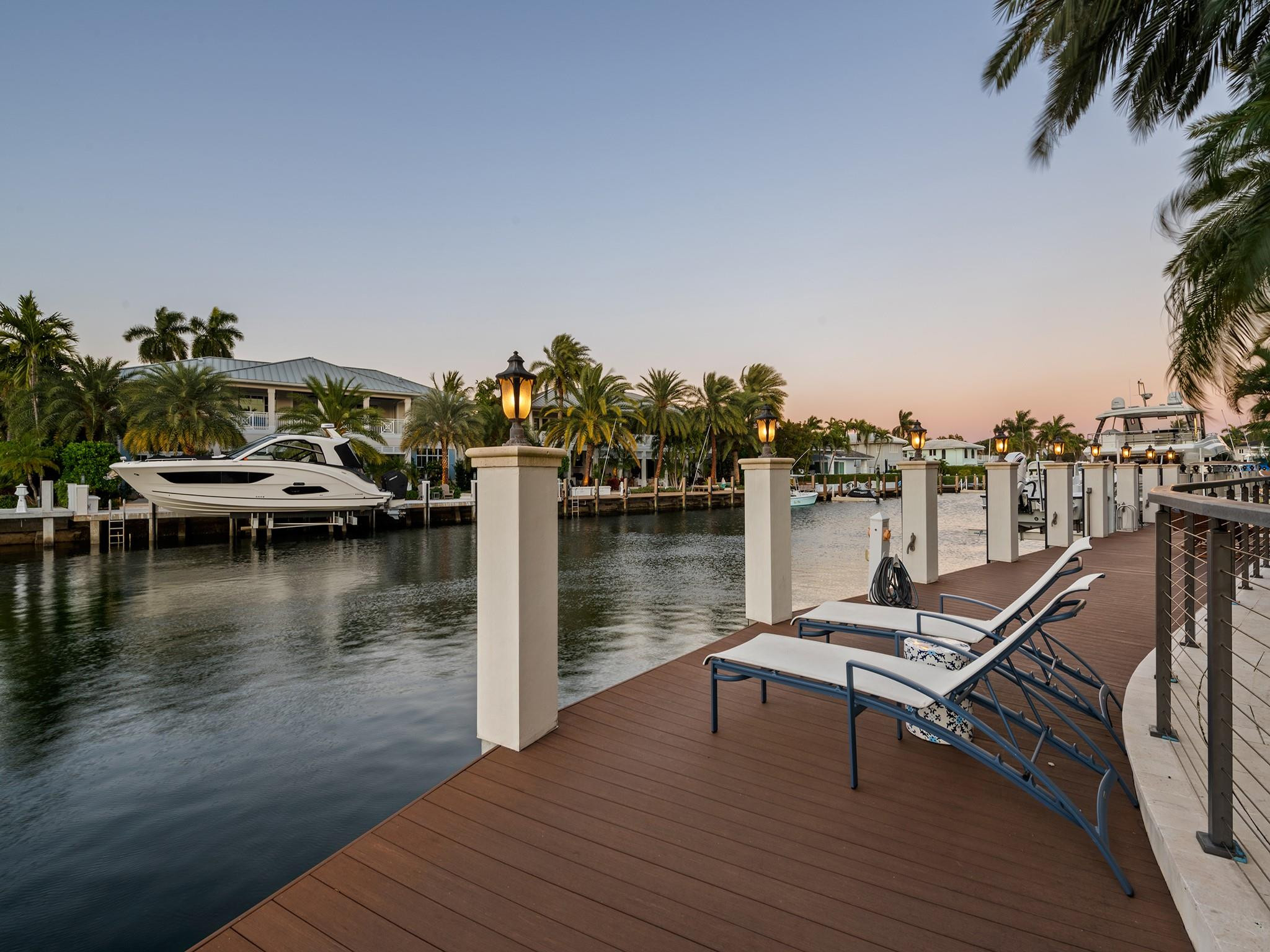 2319 NE 28TH, Lighthouse Point FL 33064