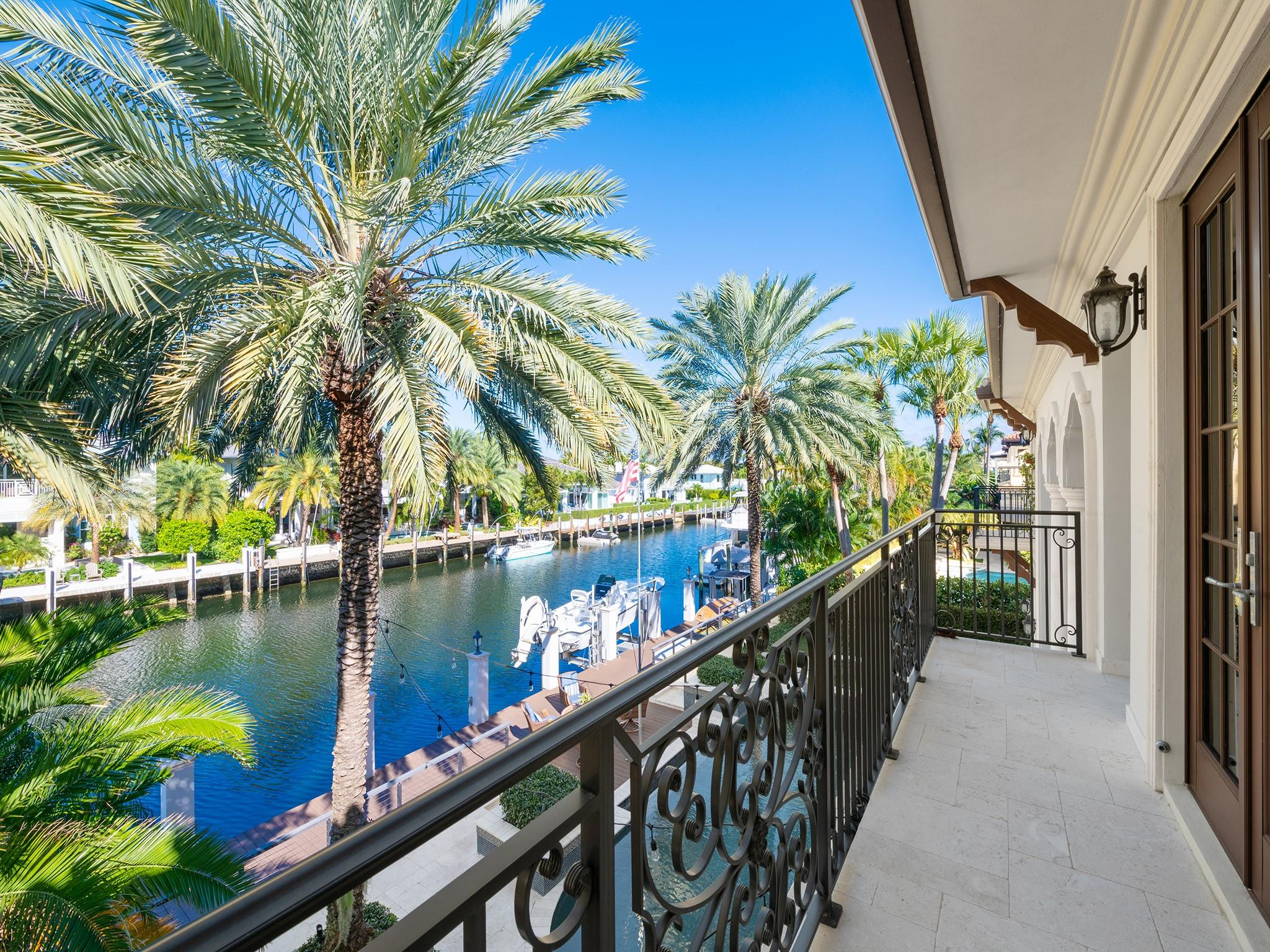 2319 NE 28TH, Lighthouse Point FL 33064