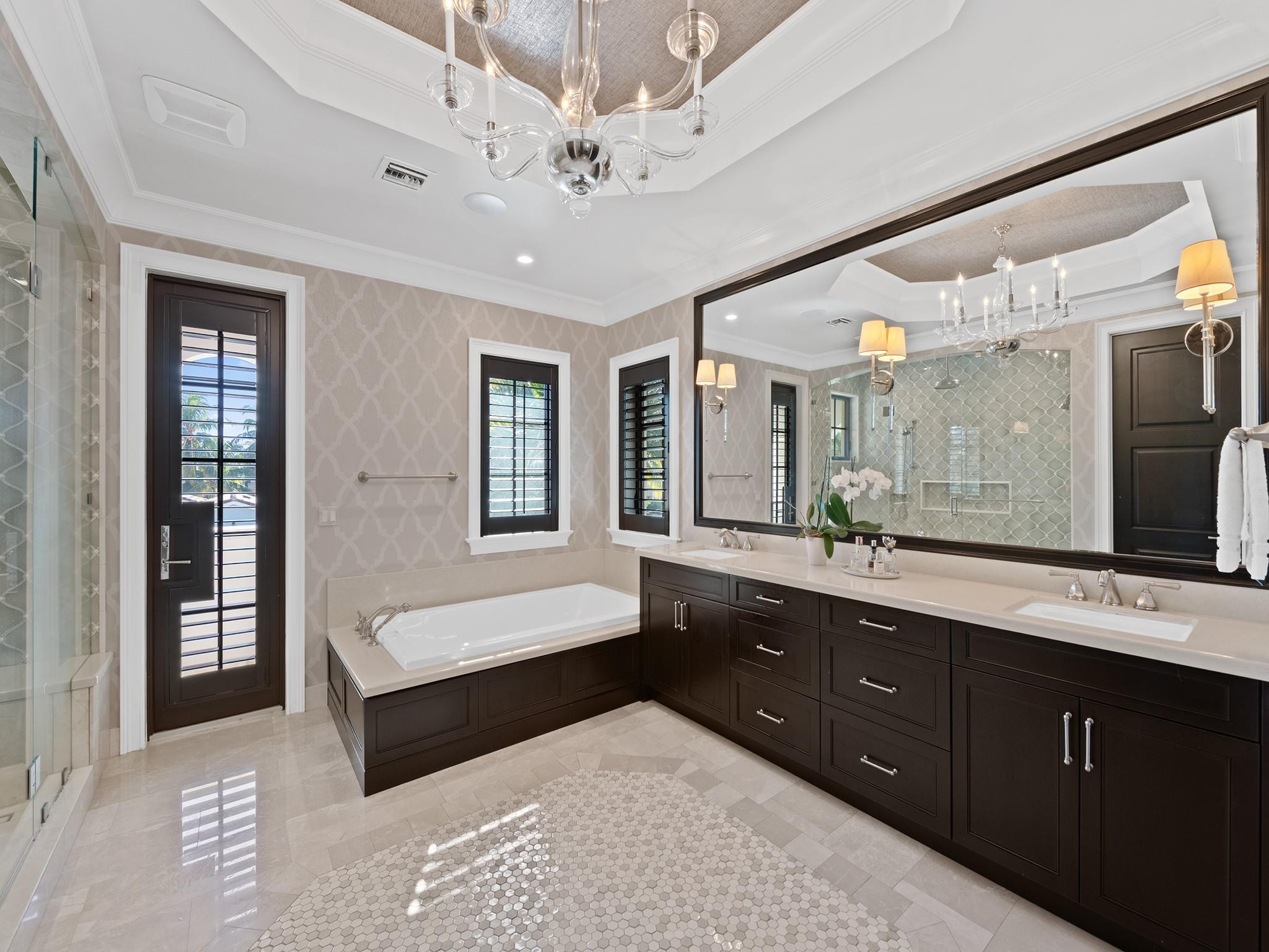 2319 NE 28TH, Lighthouse Point FL 33064