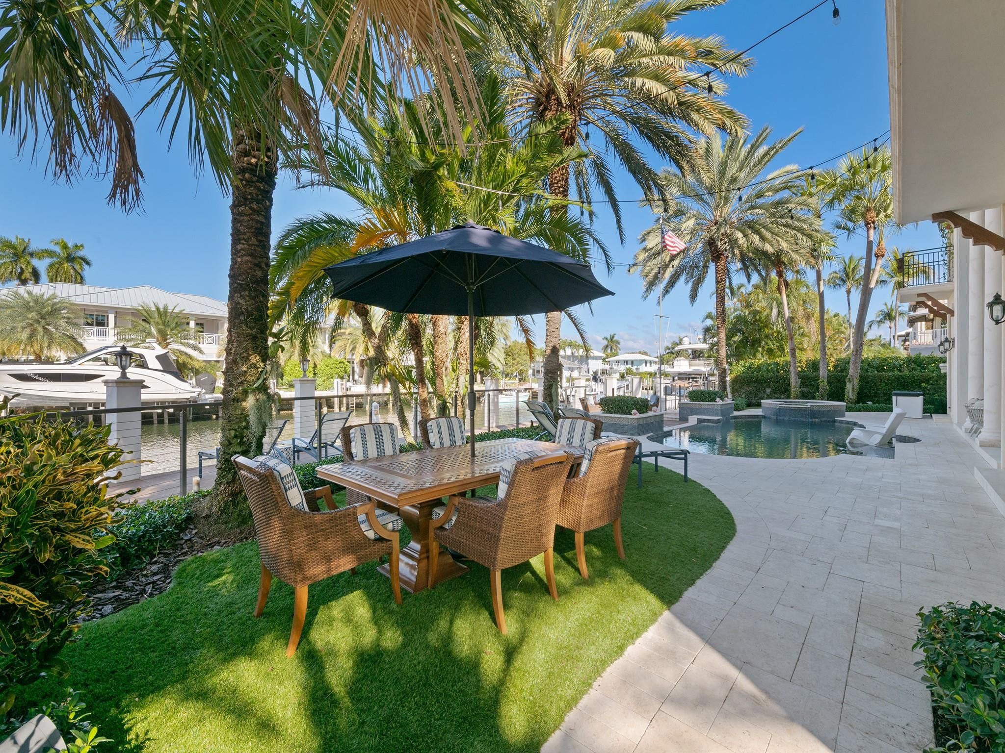 2319 NE 28TH, Lighthouse Point FL 33064