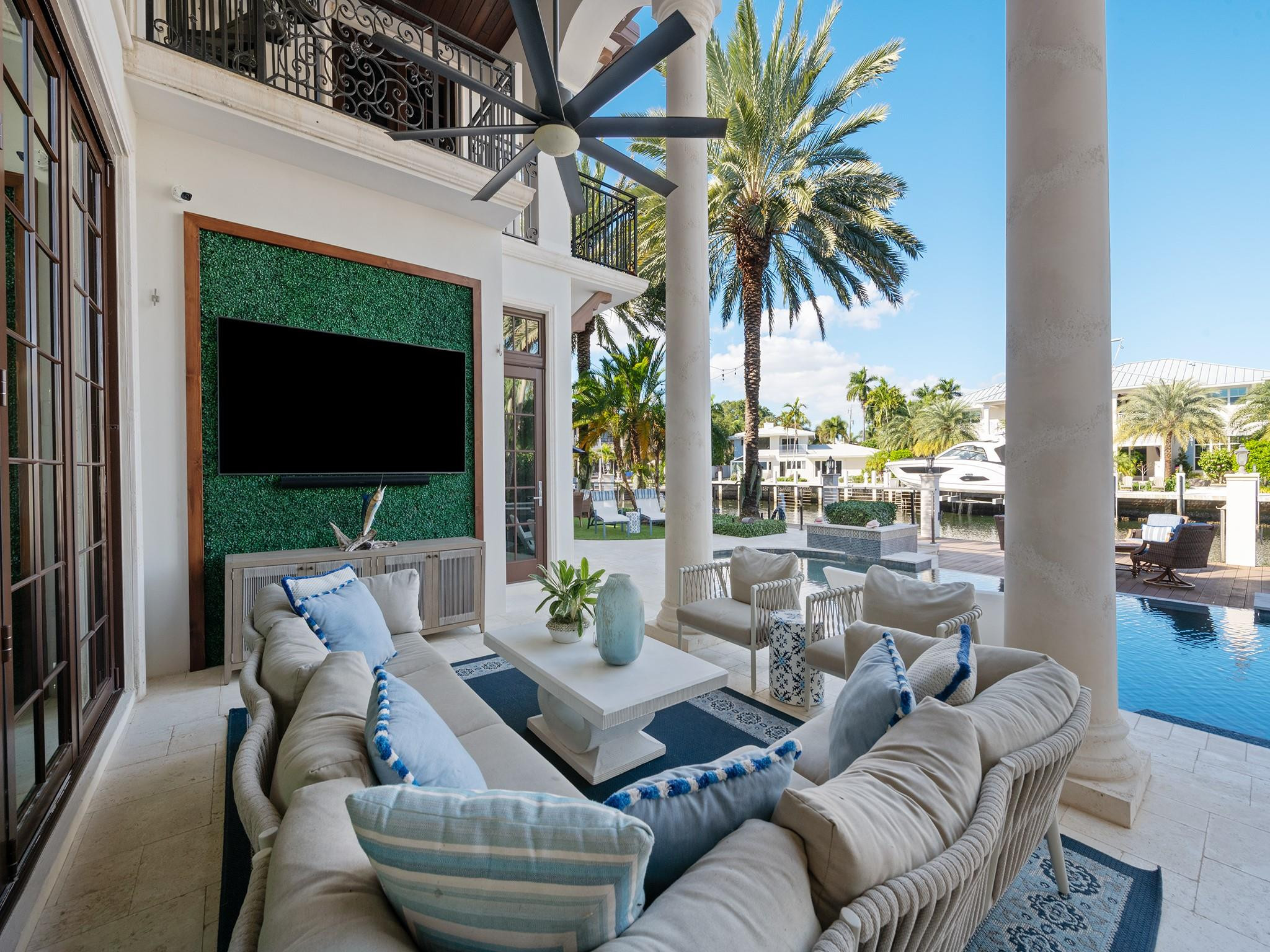 2319 NE 28TH, Lighthouse Point FL 33064