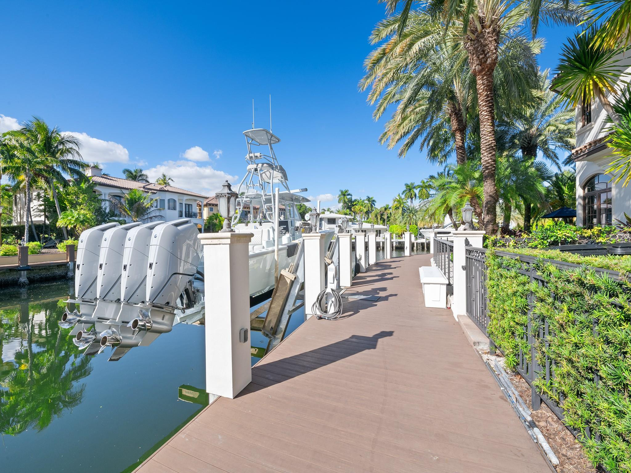 2319 NE 28TH, Lighthouse Point FL 33064