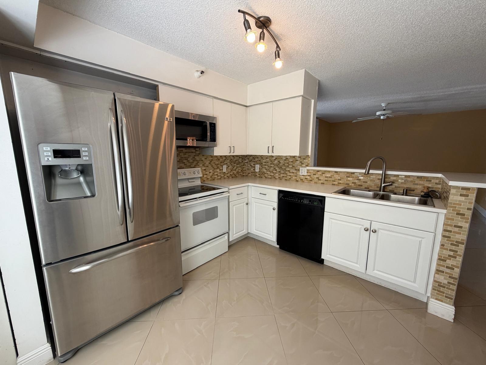 123 YACHT CLUB #111, Hypoluxo FL 33462