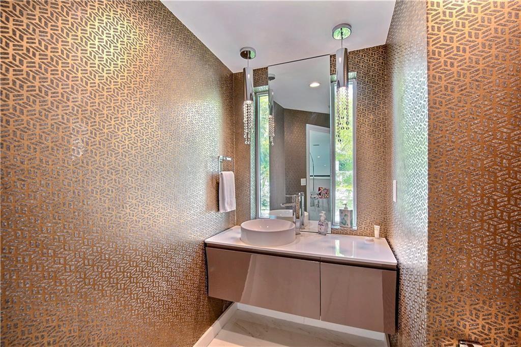28 PELICAN, Fort Lauderdale FL 33301