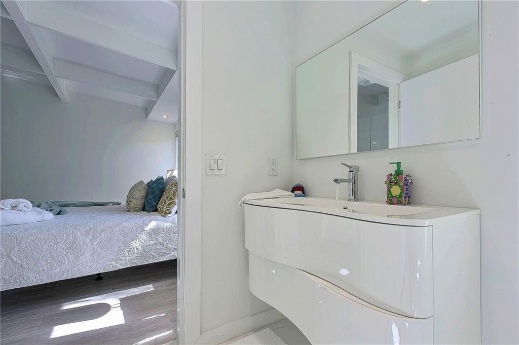 28 PELICAN, Fort Lauderdale FL 33301