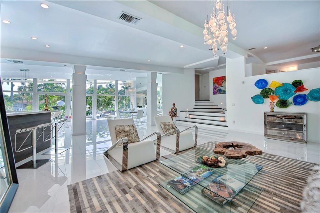 28 PELICAN, Fort Lauderdale FL 33301