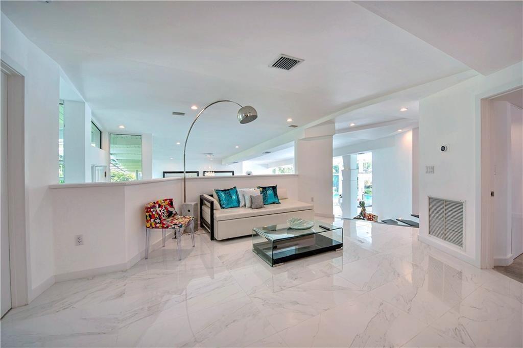 28 PELICAN, Fort Lauderdale FL 33301