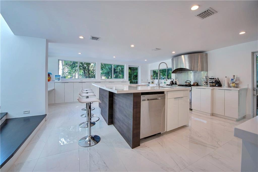 28 PELICAN, Fort Lauderdale FL 33301