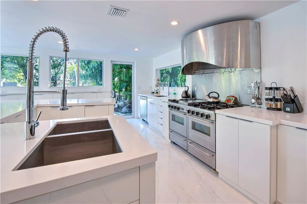 28 PELICAN, Fort Lauderdale FL 33301